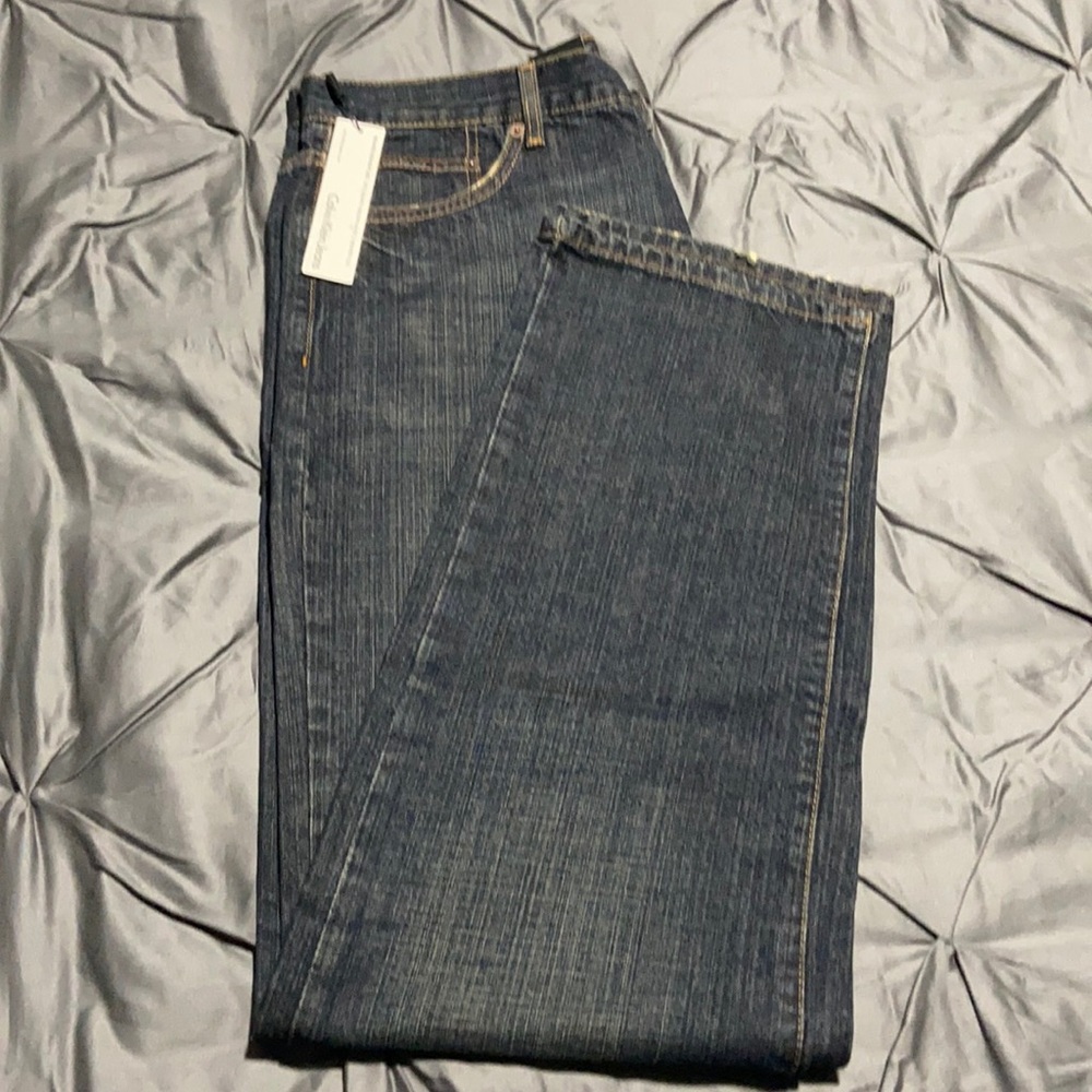 Calvin Klein jeans, dark wash, relaxed straight leg 34 x 34, NWT